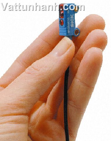 Sensor, submin, 800mm, reflex, PNP, cable