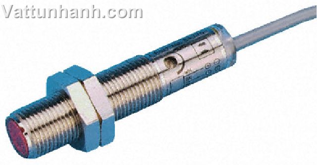 Switch, sensor, proximity, adj sensing, upto 200mm, IP67, M12, pre wired, PNP
